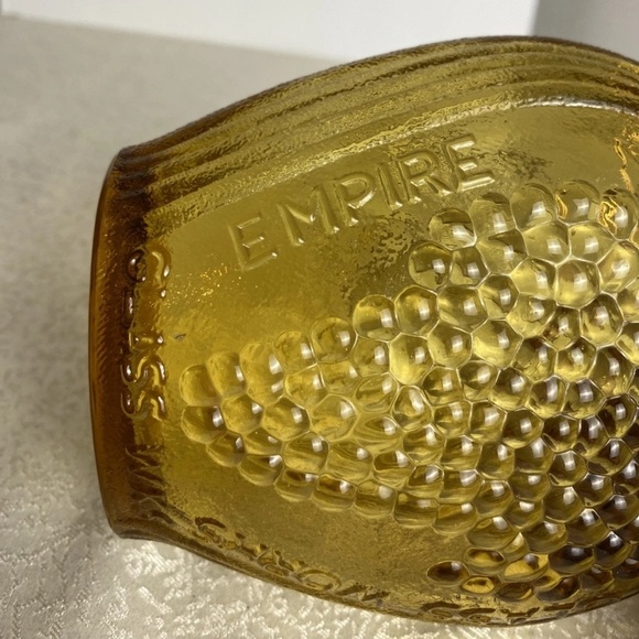 Vintage Green Amber Glass Embossed Grapes/ Eagle Collectible Flask Bottle Décor - Picture 6 of 11